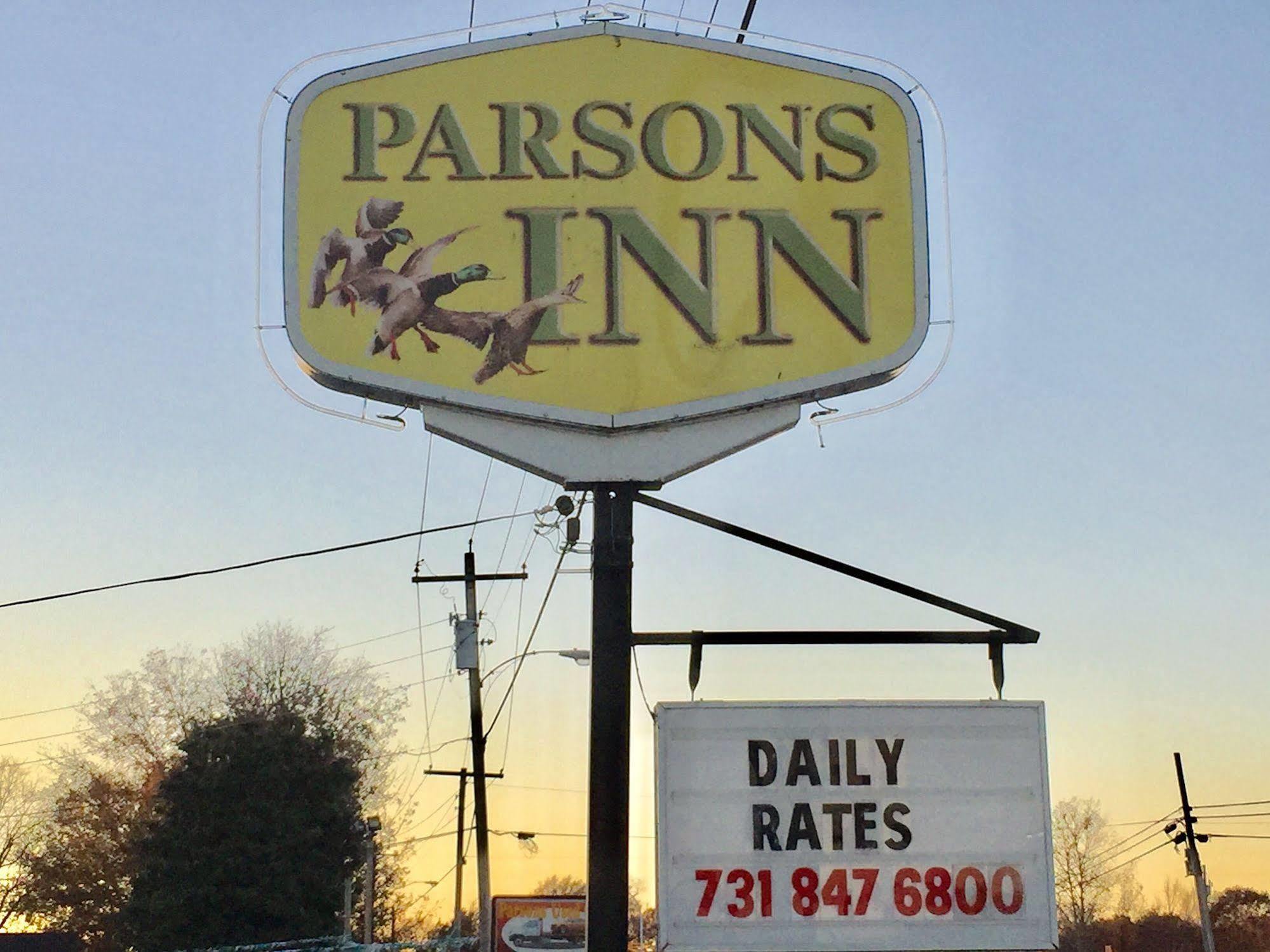 Parsons Inn Downtown Parsons,Tn エクステリア 写真